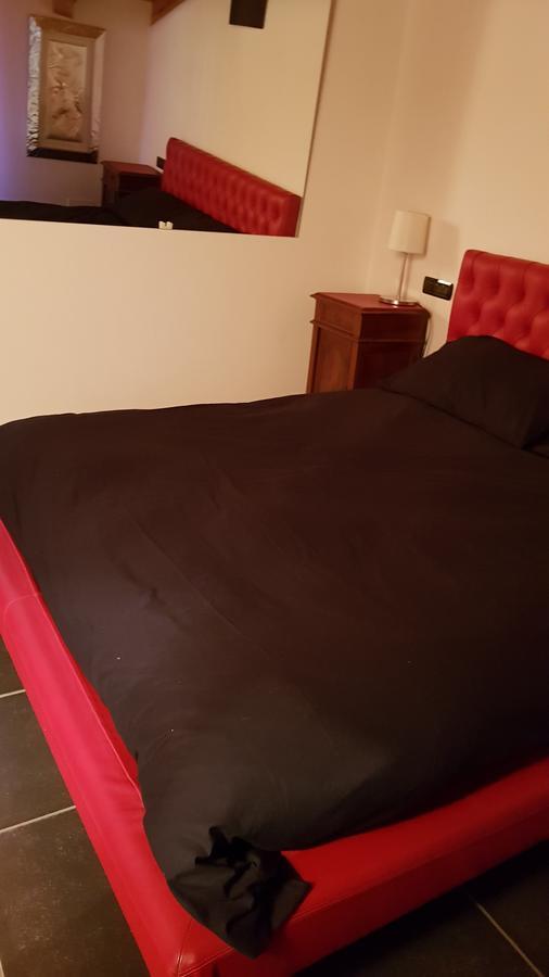 B&B Benessere La Casa Nera Breno Buitenkant foto